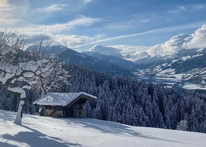 Hof Zur Linde مزرعة للإقامة