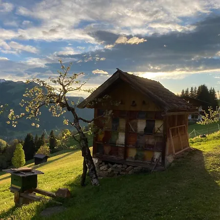 בית חווה Hof Zur Linde