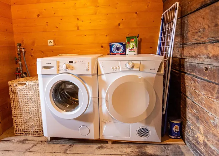 Hof Zur Linde בית חווה *